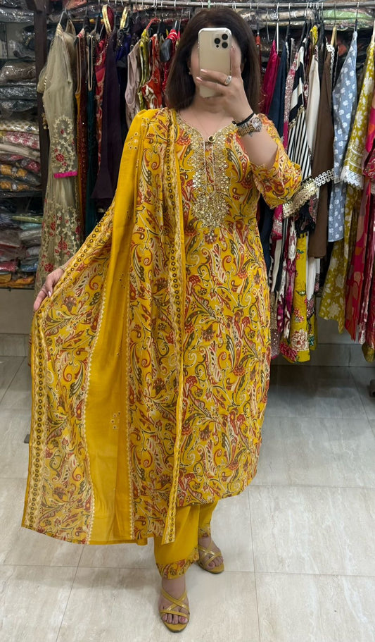 SDC-4800. Digital Print Muslin Lining Kurti Set