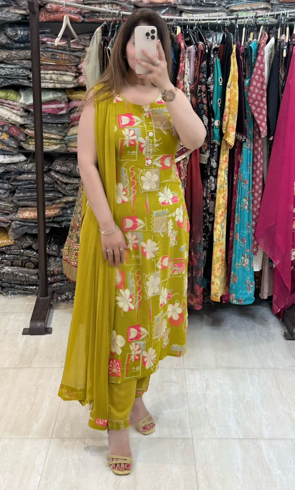 SDC-4711. Rayon 3 Piece Kurti Set