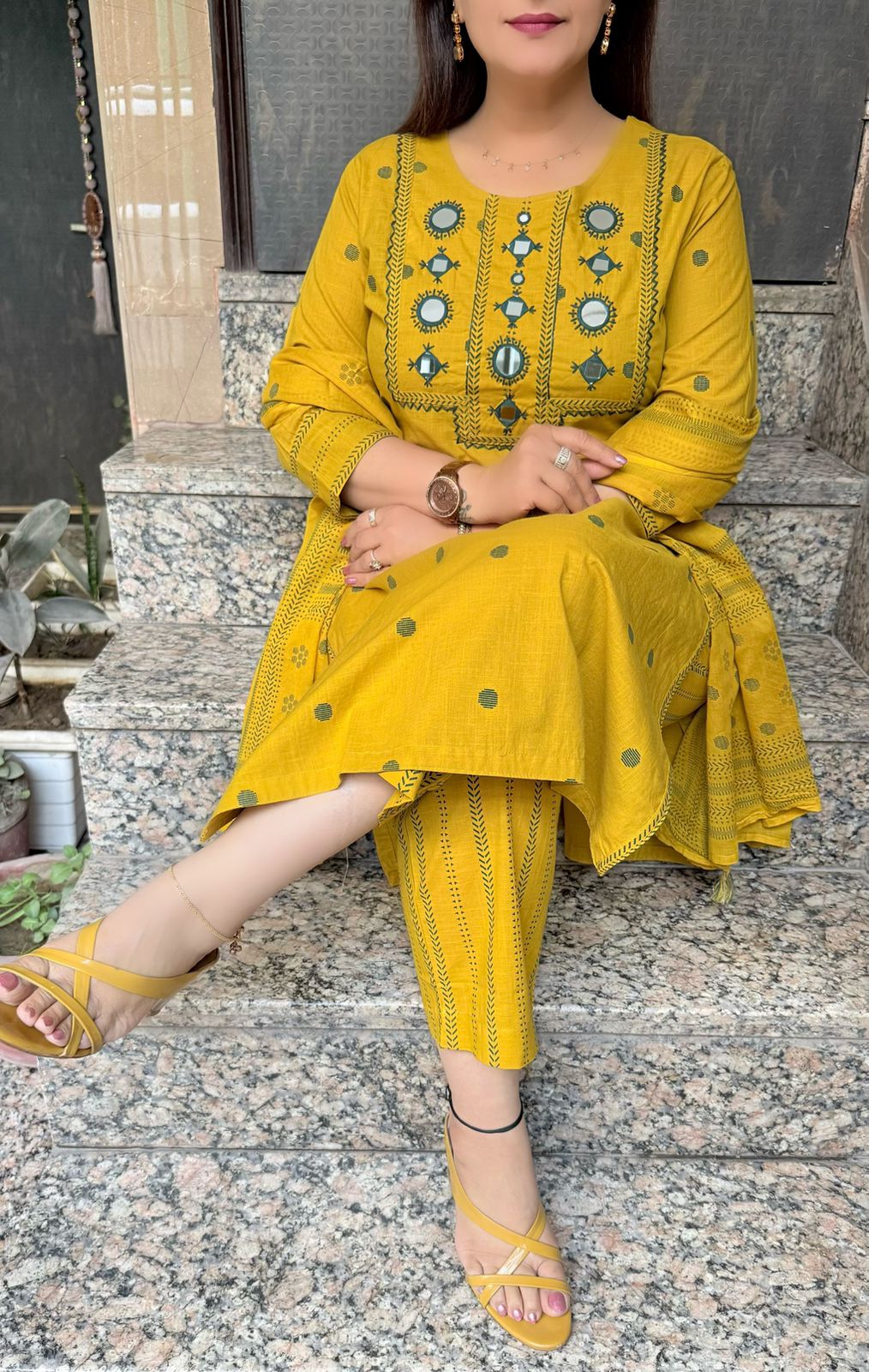 SDC-4729 Self Weaving Slub Cotton3 Piece Kurti Set