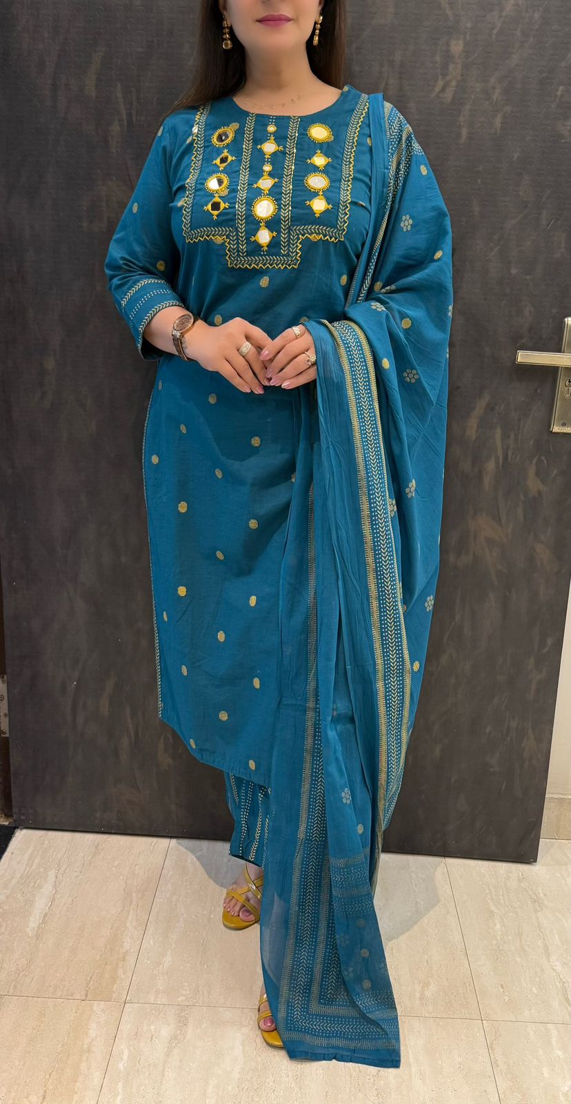 SDC-4730 Self Weaving Slub Cotton3 Piece Kurti Set