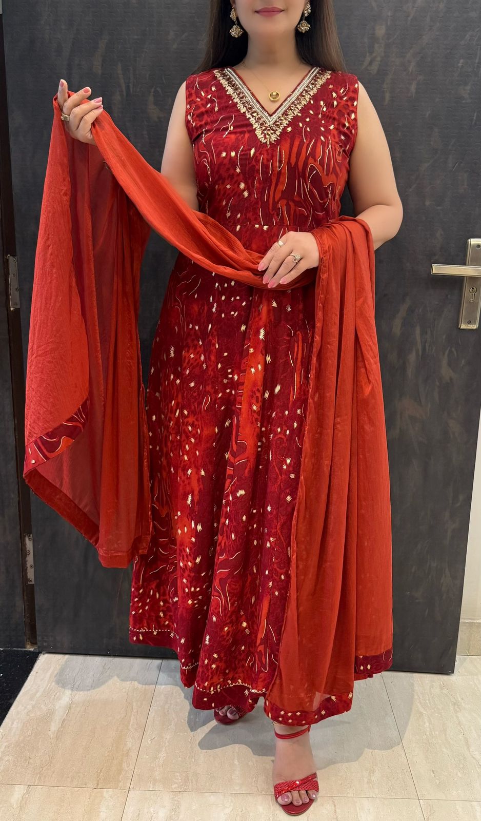 SDC-4735. Rayon 3 Piece Anarkali Kurti Set