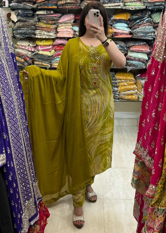 SDC-4762. Rayon 3 Piece Kurti Set