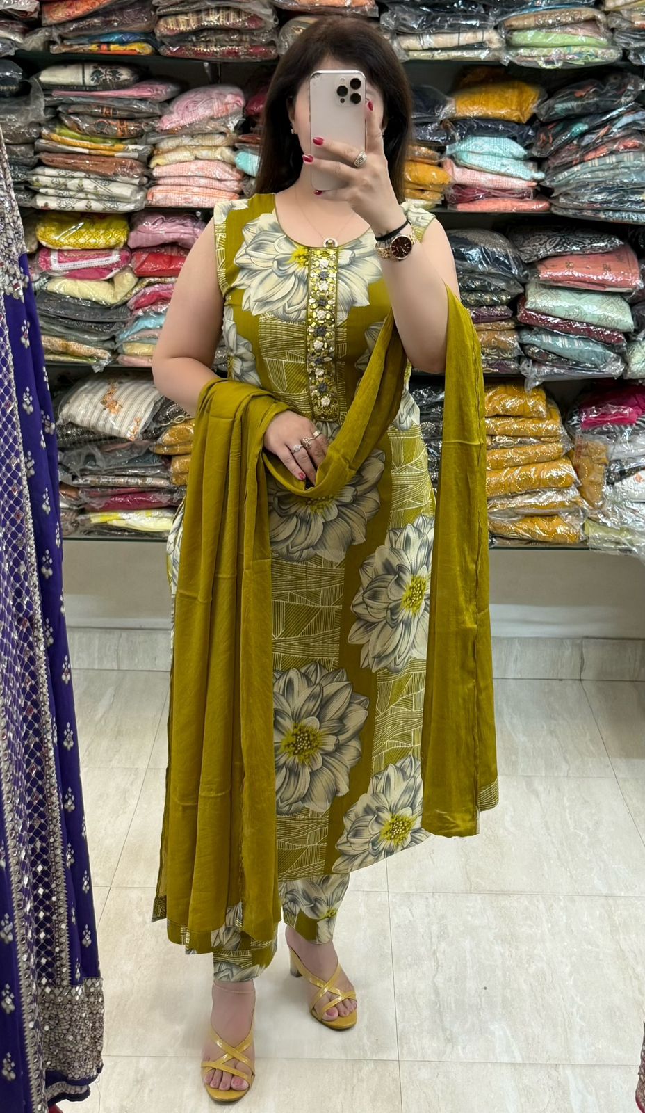 SDC-4764. Rayon 3 Piece Kurti Set