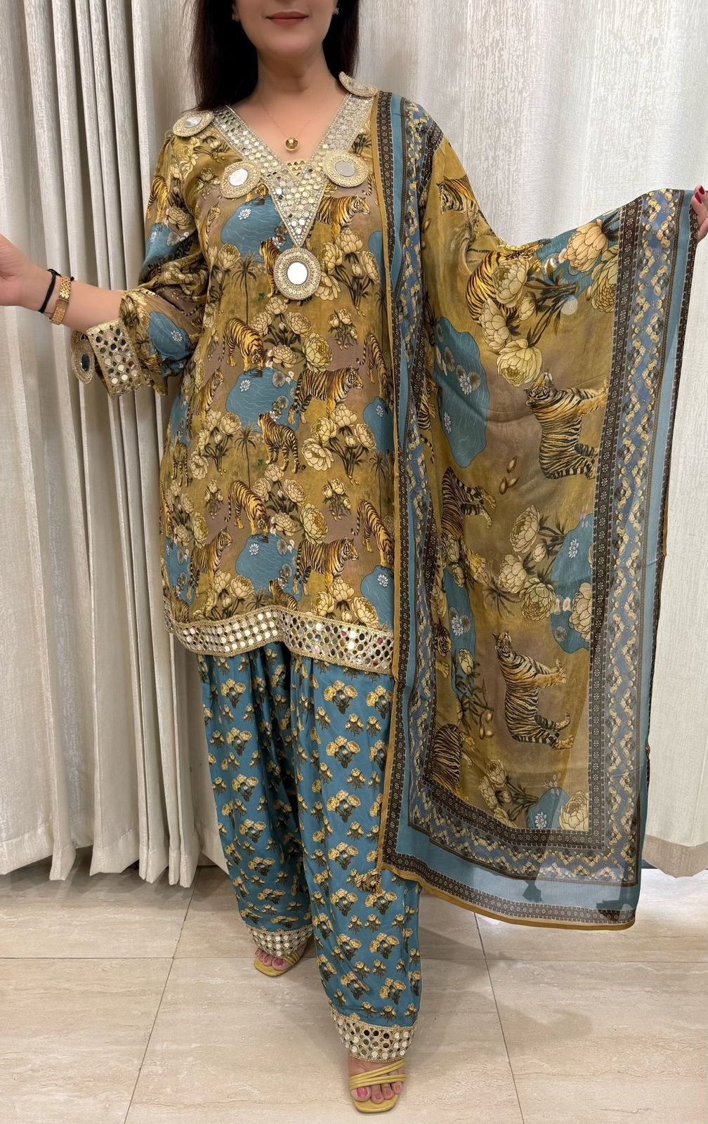 SDC-4767. Pure Crepe 3 Piece Kurti Set with Farshi Salwar