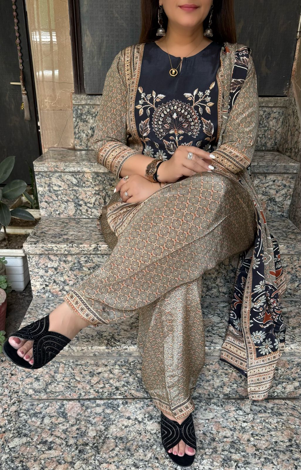 SDC-4771 Pure Crepe 3 Piece Kurti Set with Farshi Salwar