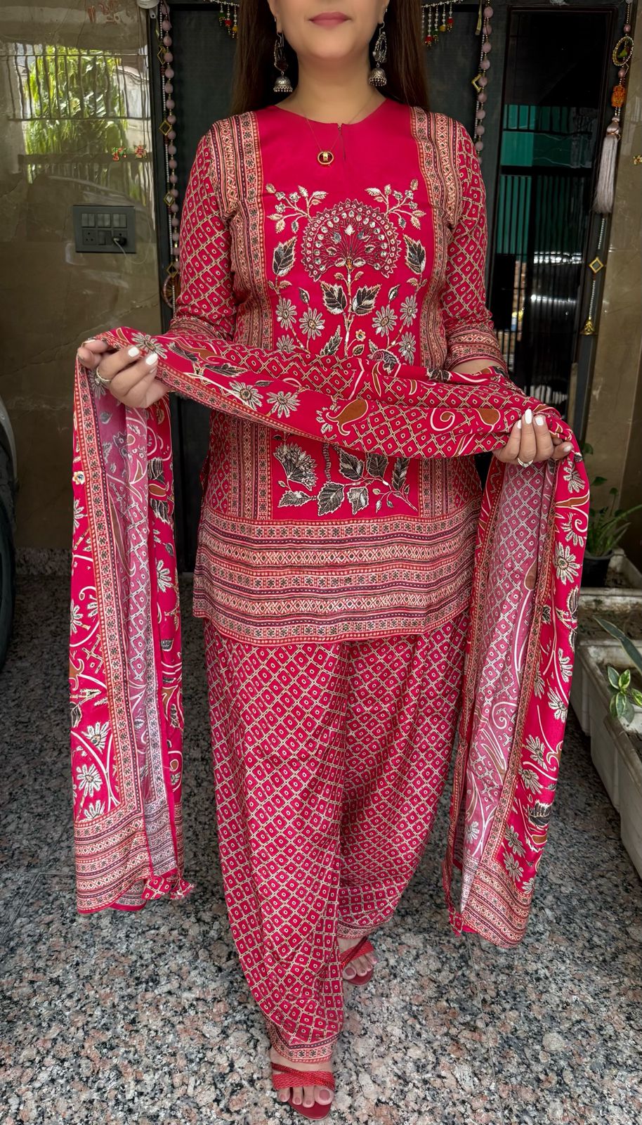 SDC-4772 Pure Crepe 3 Piece Kurti Set with Farshi Salwar