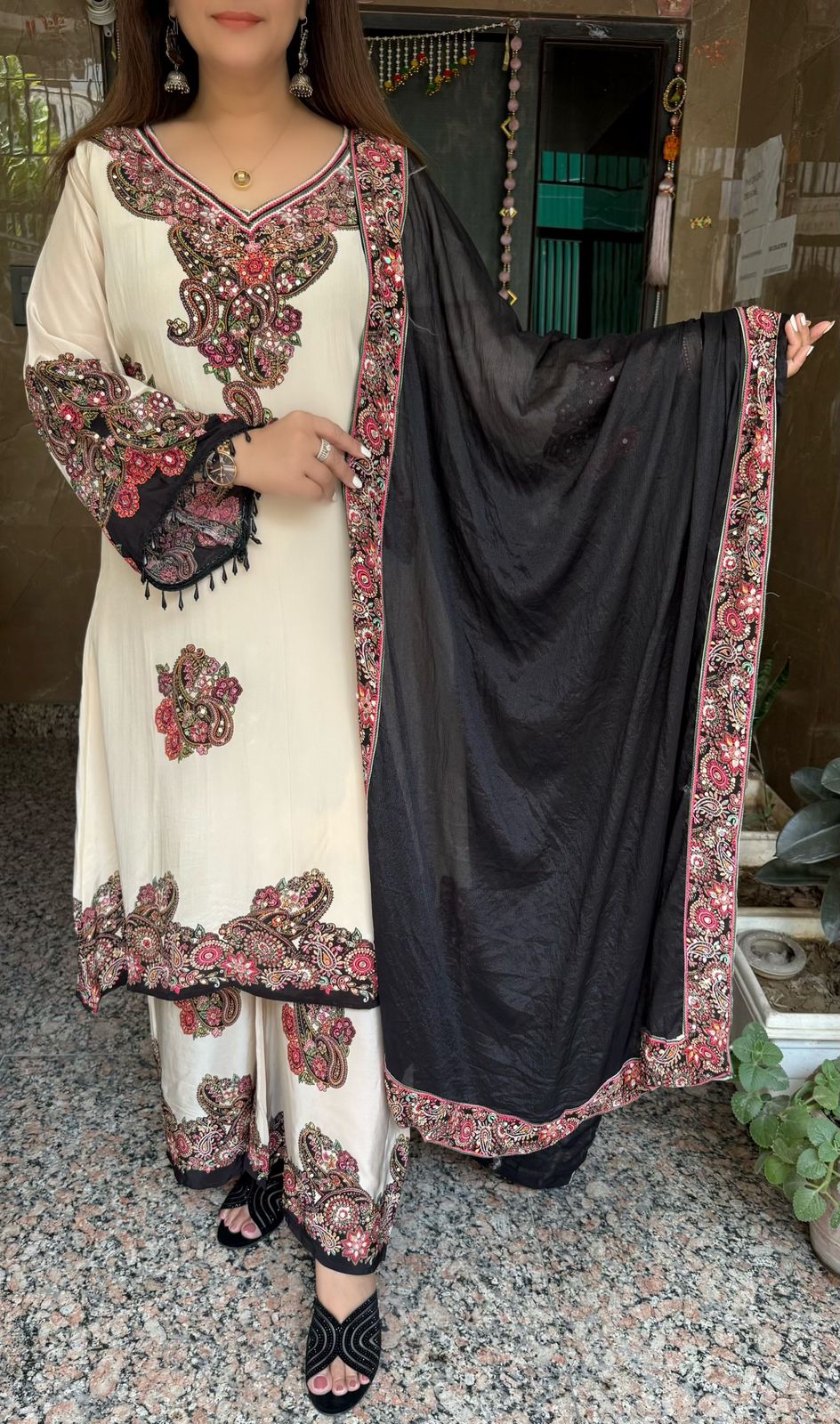 SDC-4773 Pure Crepe 3 Piece C Cut Lining Kurti Set