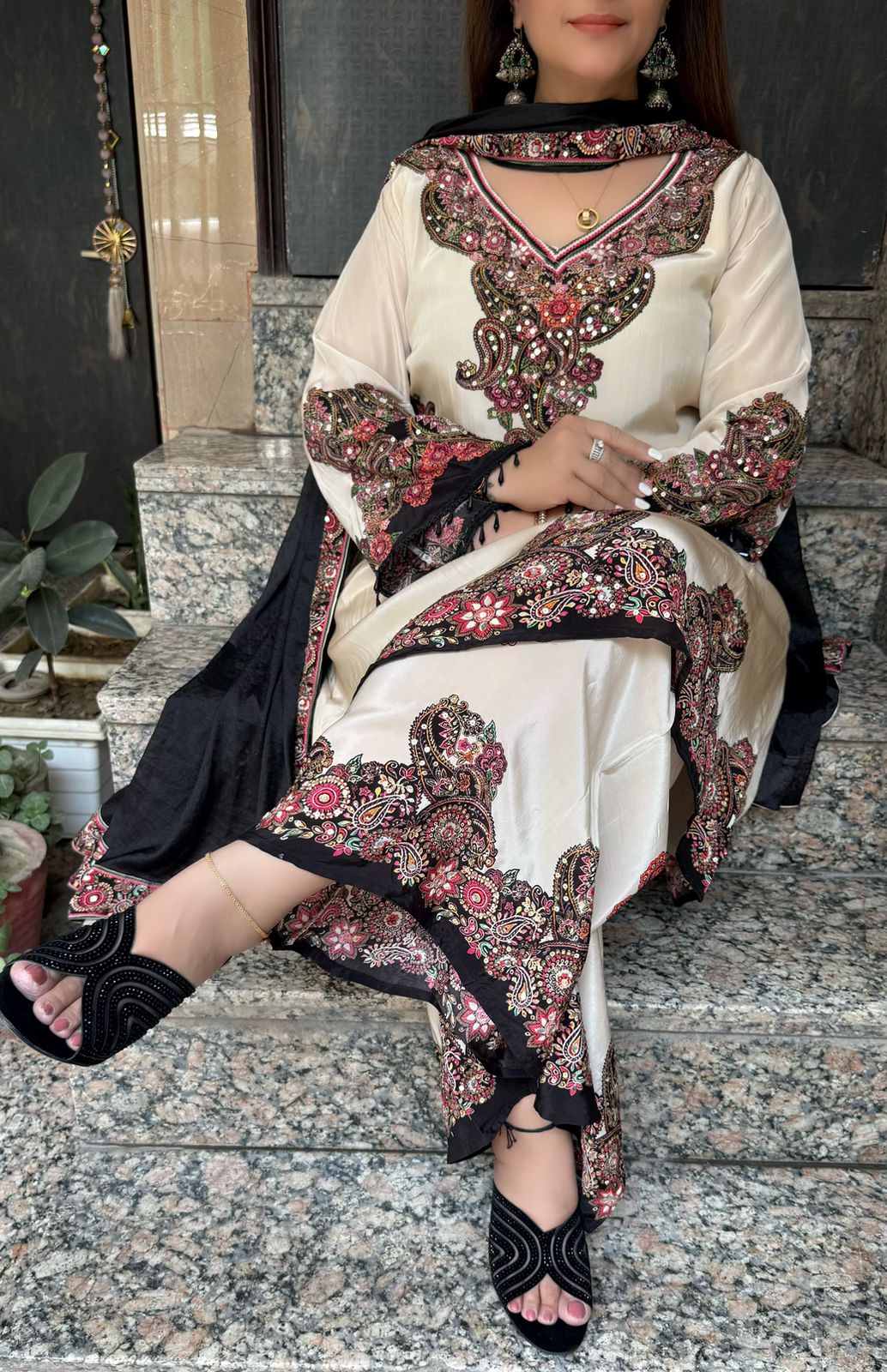 SDC-4773 Pure Crepe 3 Piece C Cut Lining Kurti Set