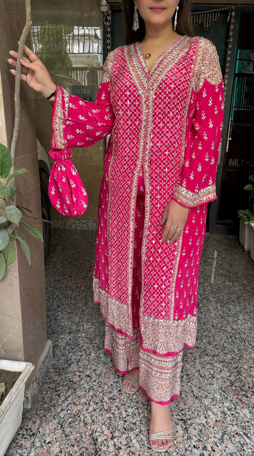 SDC-4756. Pure Crepe 2 Piece Kurti Set with Potli Bag