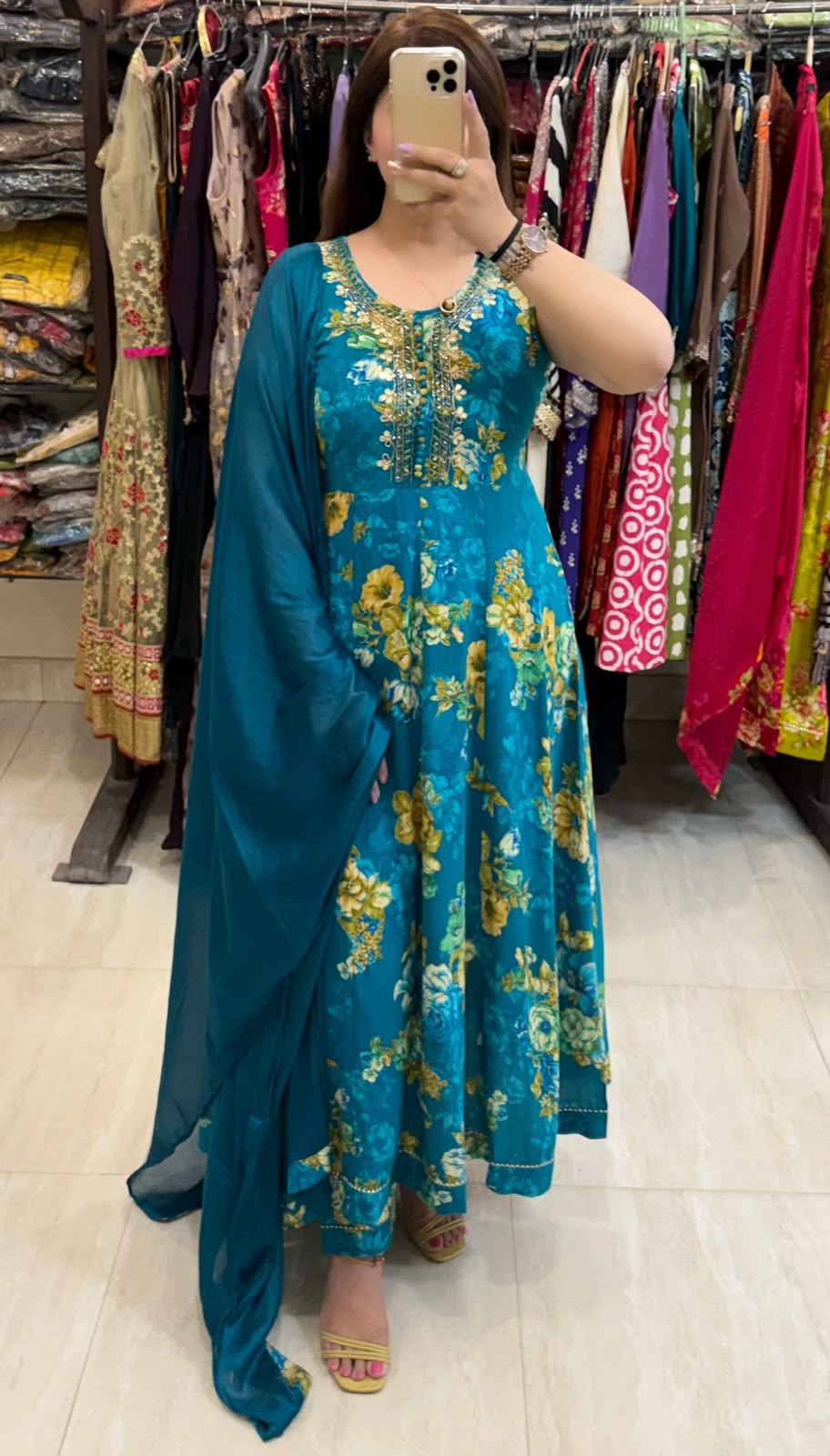 SDC-4836. Rayon 3 Piece Anarkali Kurti Set