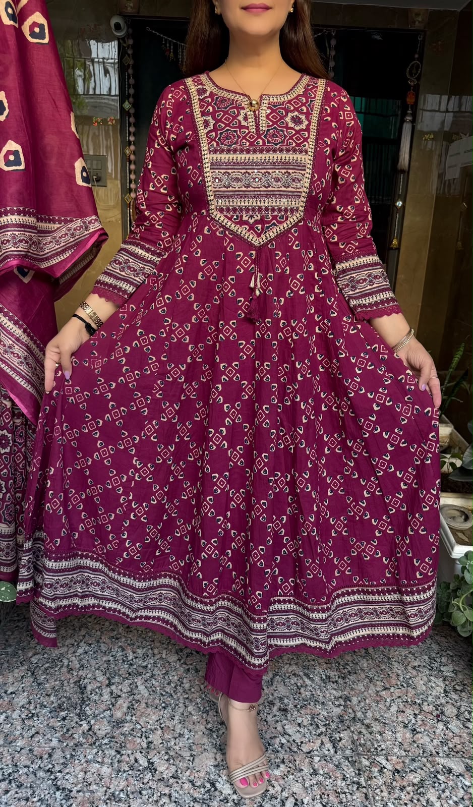 SDC-4842. Cotton 3 Piece Anarkali Flare Kurti Set