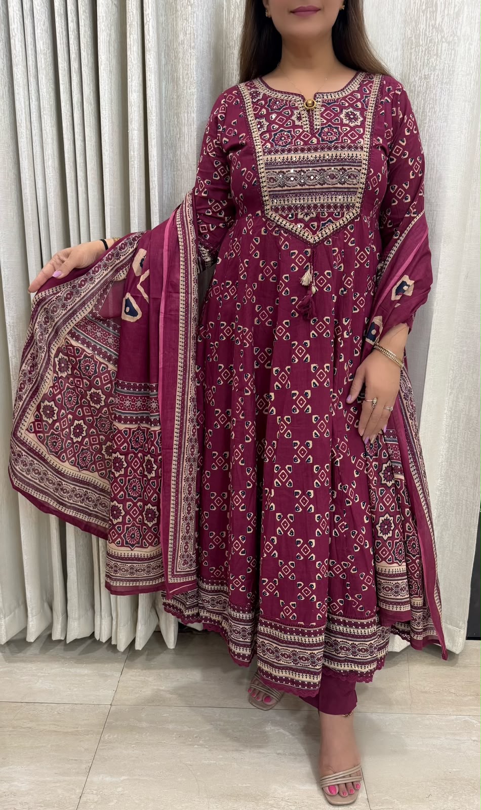 SDC-4842. Cotton 3 Piece Anarkali Flare Kurti Set
