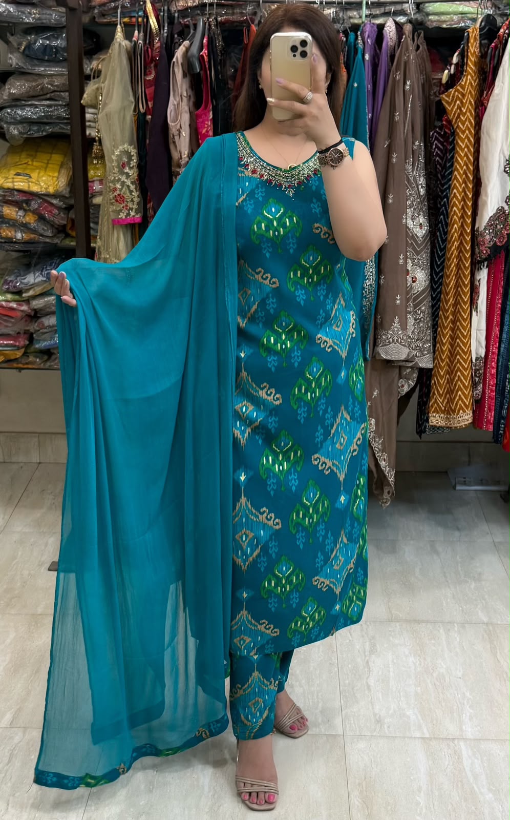 SDC-4862. Rayon 3 Piece Kurti Set