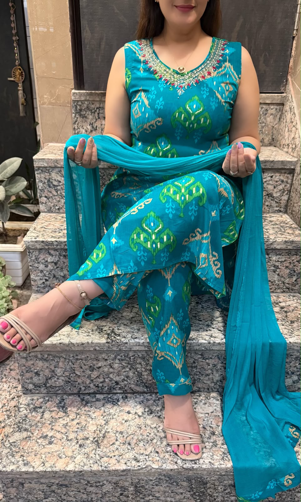 SDC-4862. Rayon 3 Piece Kurti Set
