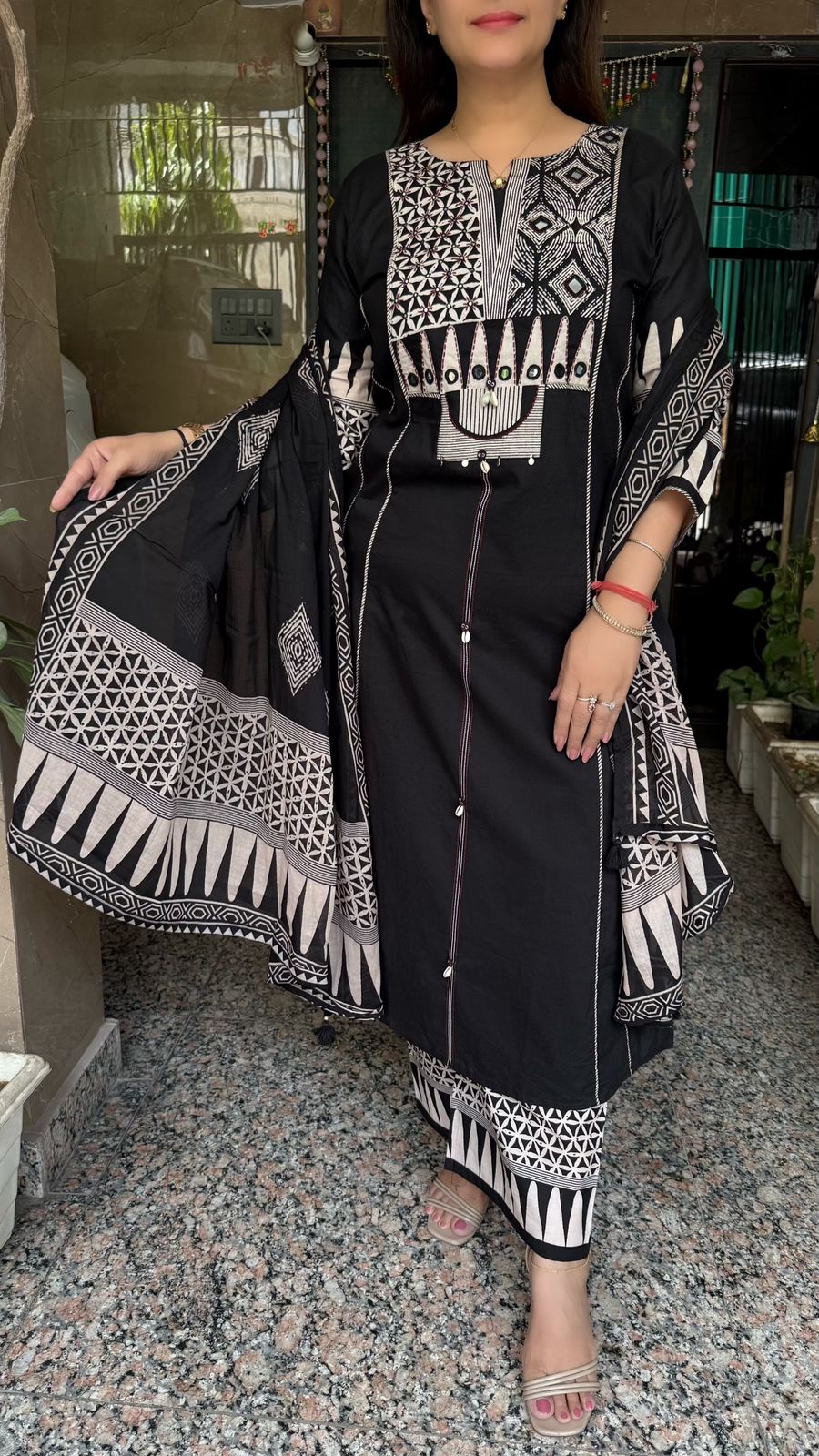 SDC-4769. Mul Cotton 3 Piece Kurti Set