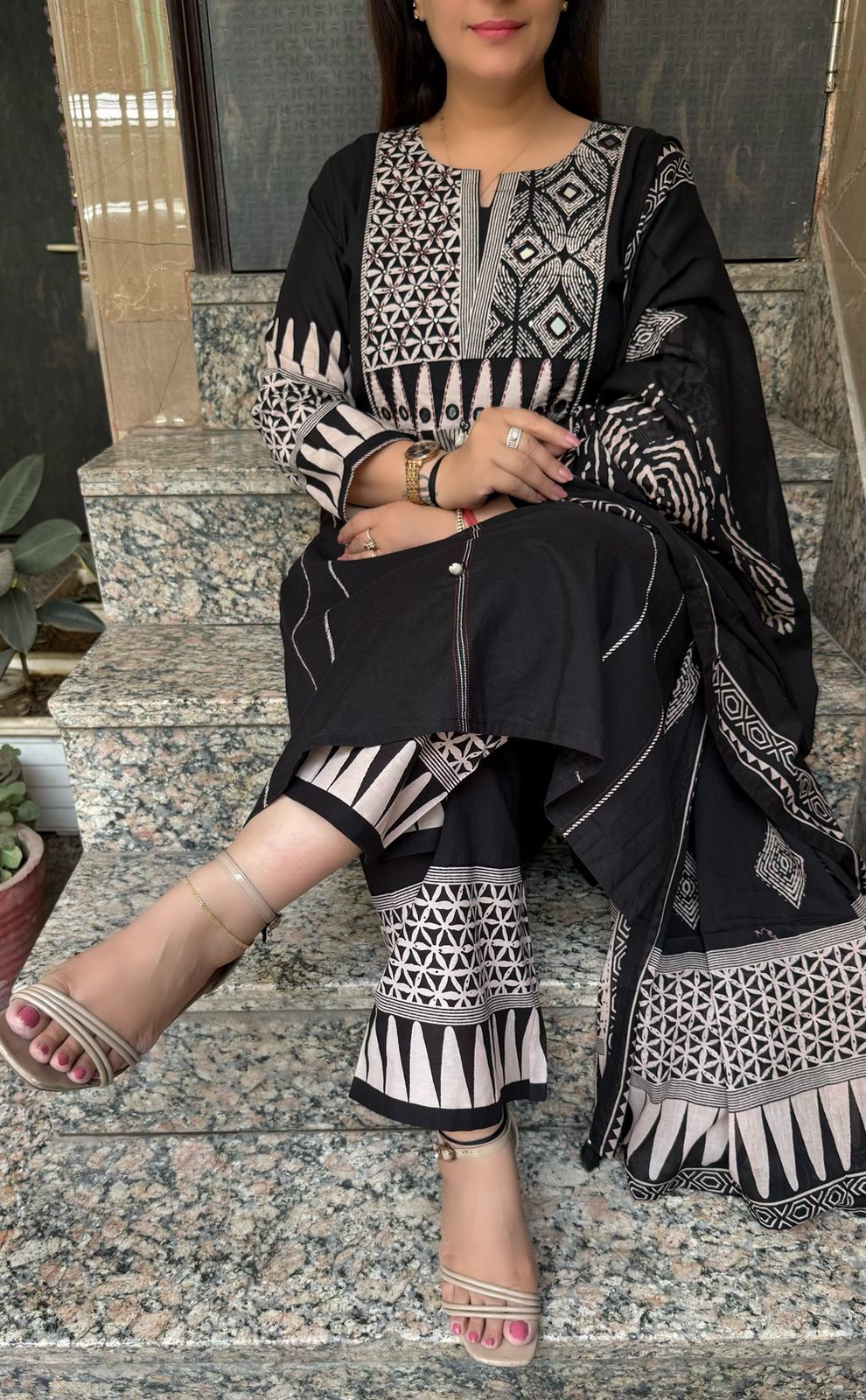 SDC-4769. Mul Cotton 3 Piece Kurti Set