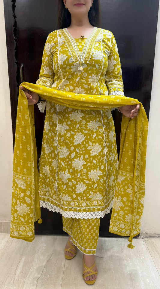 SDC-4796. Pure Mul Cotton 3 Piece Kurti Set