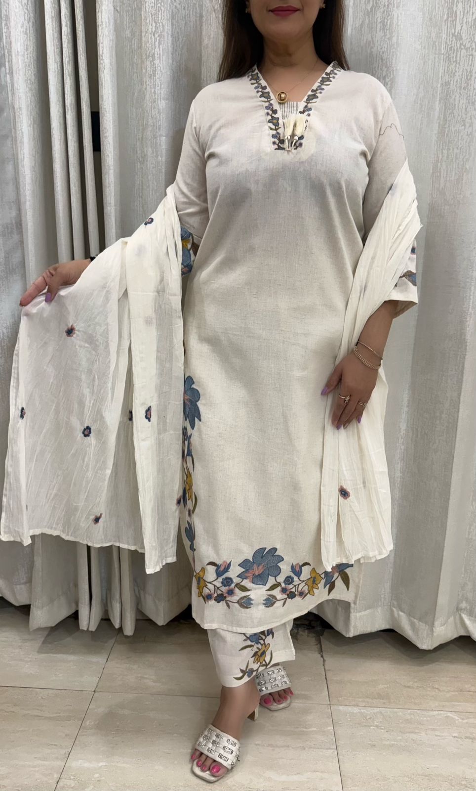 SDC-4829. Soft Jute Cotton 3 Piece Kurti Set