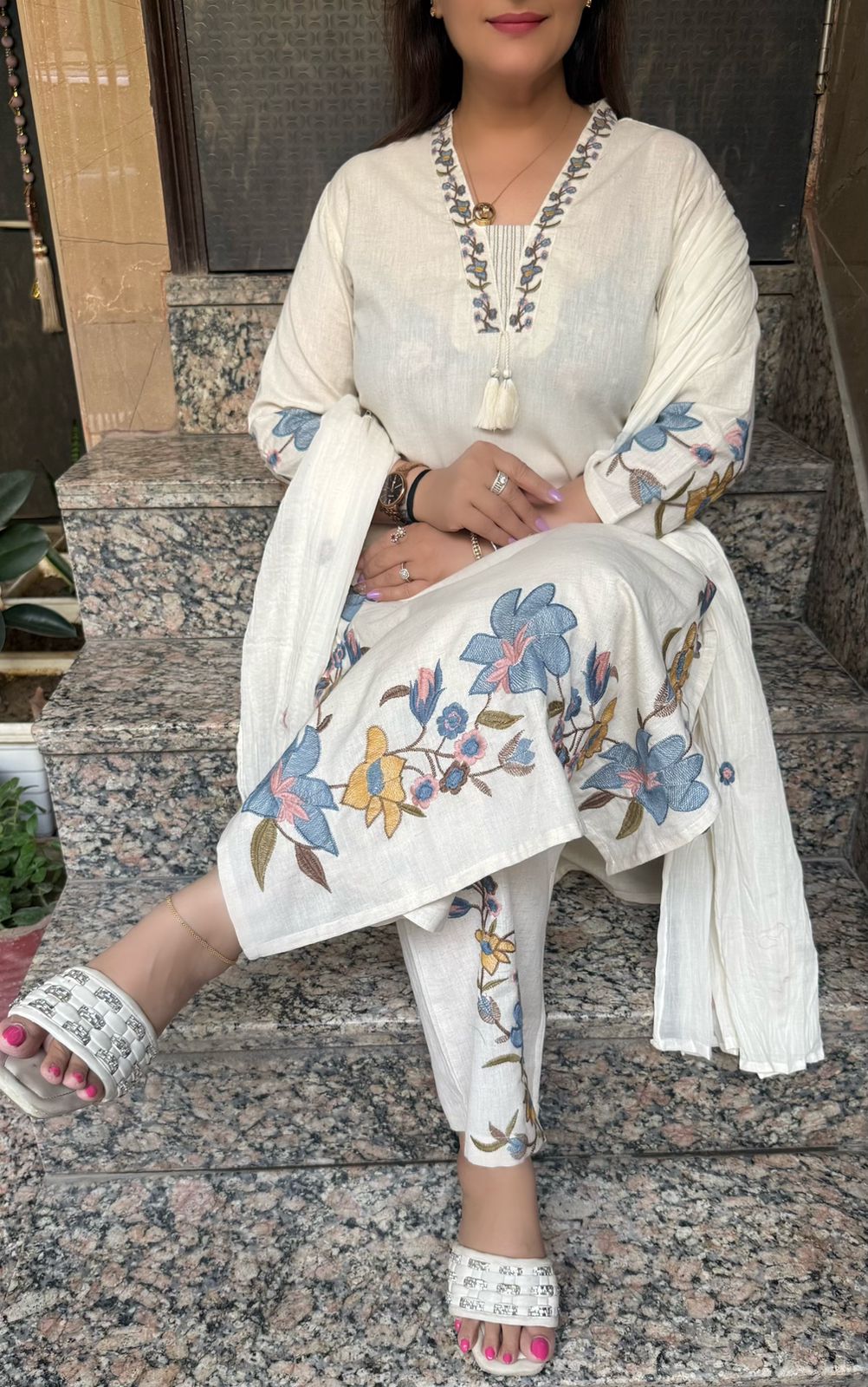 SDC-4829. Soft Jute Cotton 3 Piece Kurti Set